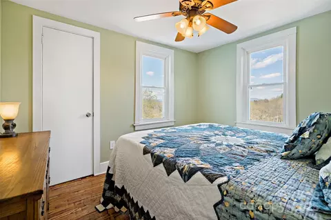 Bedroom - 100 Summit St, Marion, NC 28752 photo 7 of 10
