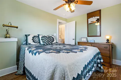 Bedroom - 100 Summit St, Marion, NC 28752 photo 8 of 10