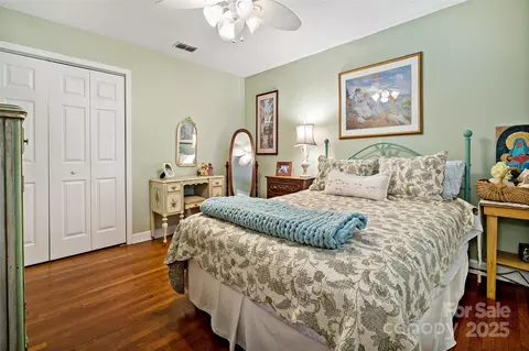 Bedroom - 100 Summit St, Marion, NC 28752 photo 2 of 10