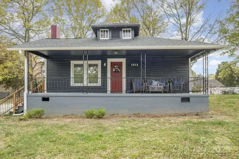 1013 East Dr, Gastonia, NC 28052