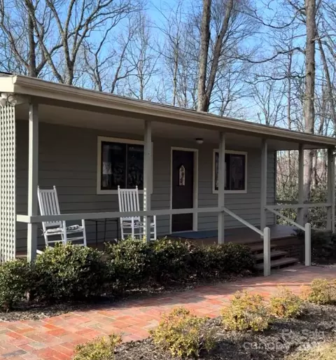 379 High Ridge Rd, Little Switzerland, NC 28749