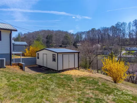 101 Astro Dr, Sylva, NC 28779 photo 32