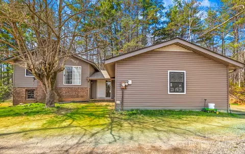 7923 Cruso Rd, Canton, NC 28716