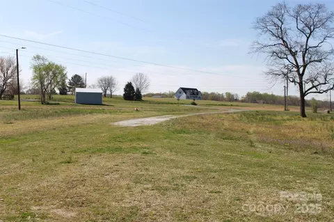 111 Panda Ct, Grover, NC 28073 photo 13