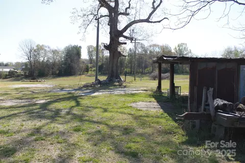 111 Panda Ct, Grover, NC 28073 photo 8