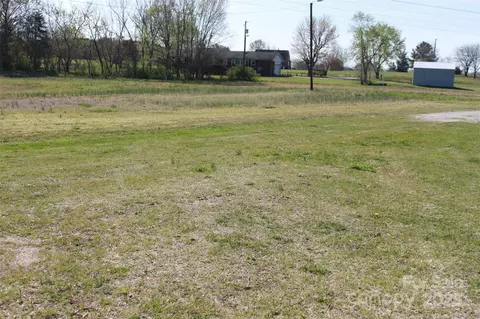 111 Panda Ct, Grover, NC 28073 photo 15