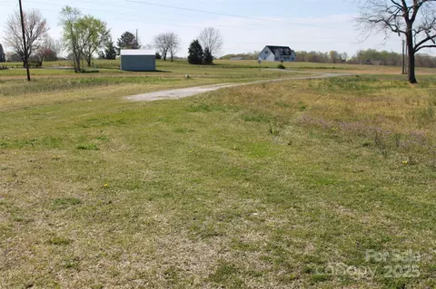 111 Panda Ct, Grover, NC 28073 photo 14