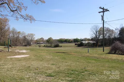 111 Panda Ct, Grover, NC 28073 photo 10