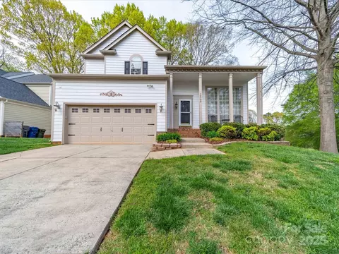 12708 Hollyhock Ln, Huntersville, NC 28078