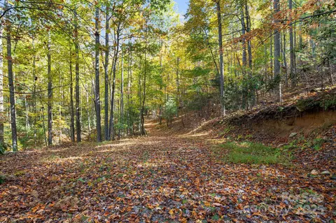 5389 Cascade Lake Rd, Cedar Mountain, NC 28718 photo 8
