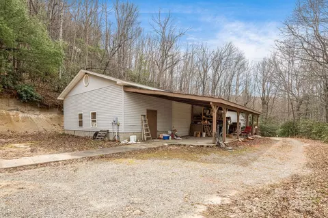 5389 Cascade Lake Rd, Cedar Mountain, NC 28718 photo 11