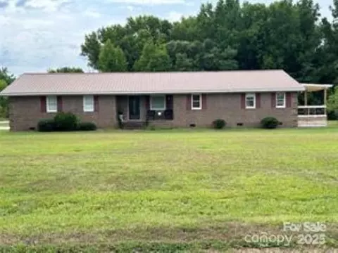 444 Brooke Rd, Cheraw, SC 29520