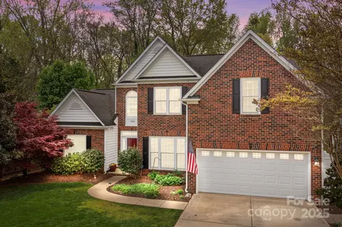 7710 Epping Forest Dr, Huntersville, NC 28078