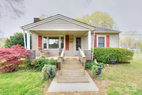 2453 Myrtle Ave, Gastonia, NC 28052