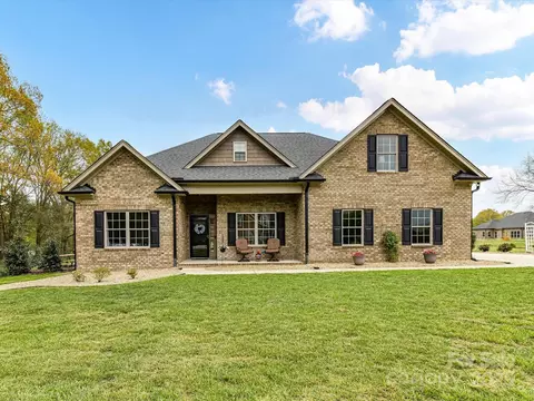 3012 Ocean Dr, Monroe, NC 28110