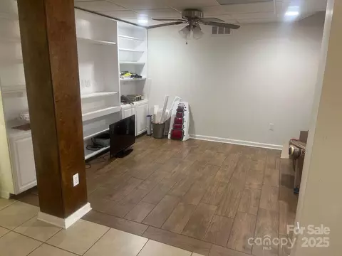 Living - 7122 Pyramid Rd, Hickory, NC 28602 photo 2 of 2