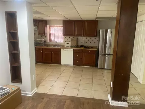 Kitchen - 7122 Pyramid Rd, Hickory, NC 28602 photo 1 of 1