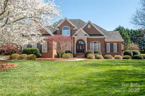 3071 Ancestry Cir, Matthews, NC 28104