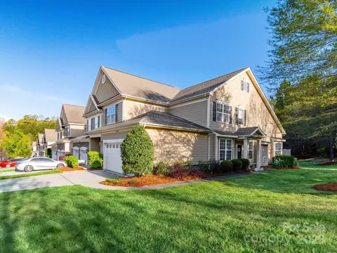 1067 Silver Gull Dr, Fort Mill, SC 29708