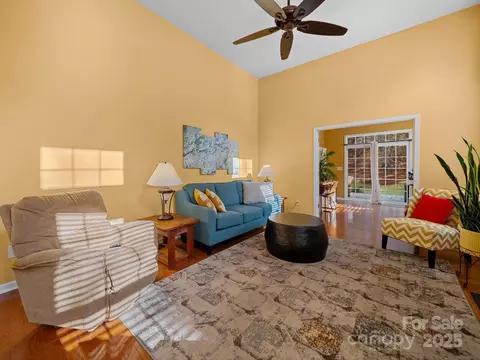 1067 Silver Gull Dr, Fort Mill, SC 29708 photo 11