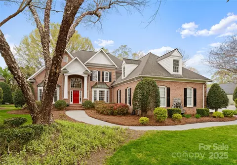 10809 Wicklow Brook Ct, Charlotte, NC 28277