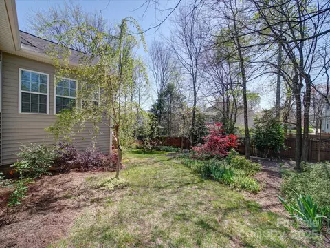 Exterior - 7524 Common Oak Dr, Stanley, NC 28164 photo 10 of 11