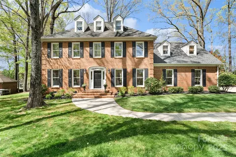 6010 Oak Ridge Ct, Matthews, NC 28104