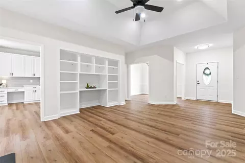 Living - 103 Devonshire Ln, Salisbury, NC 28146 photo 5 of 7