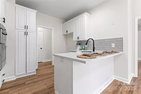 Kitchen - 103 Devonshire Ln, Salisbury, NC 28146 photo 4 of 4
