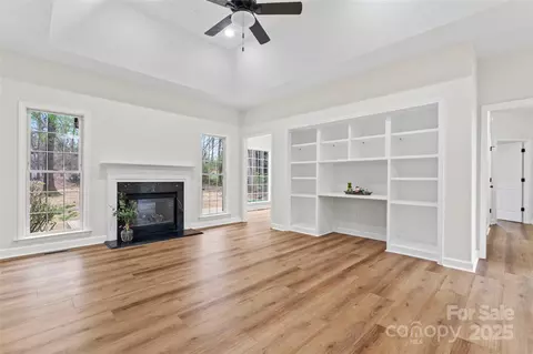 Living - 103 Devonshire Ln, Salisbury, NC 28146 photo 3 of 7