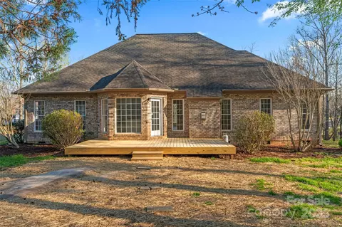 Exterior - 103 Devonshire Ln, Salisbury, NC 28146 photo 2 of 5