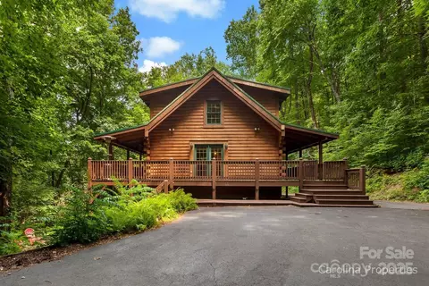 501 Bolt Rd, Lake Lure, NC 28746