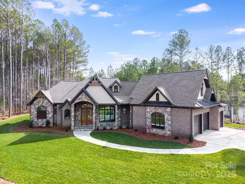 6422 Chimney Bluff Rd, Lancaster, SC 29720 photo 3