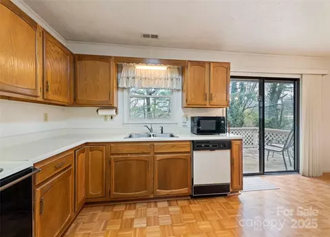 Kitchen - 192 Poplar Dr, Clyde, NC 28721 photo 3 of 3