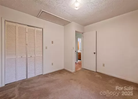 Bedroom - 192 Poplar Dr, Clyde, NC 28721 photo 4 of 6