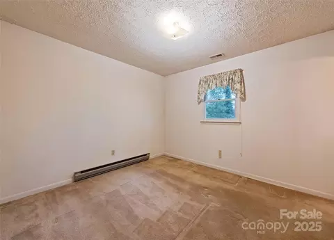Bedroom - 192 Poplar Dr, Clyde, NC 28721 photo 1 of 6