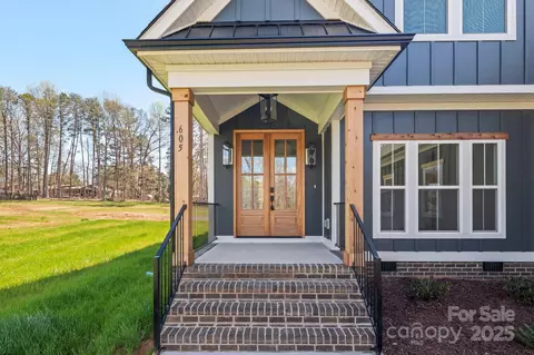 605 Arrow Point Ln, Davidson, NC 28036 photo 3