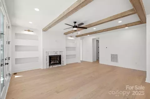 605 Arrow Point Ln, Davidson, NC 28036 photo 9