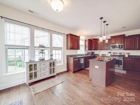 15211 Windward Ln, Lancaster, SC 29720 photo 24