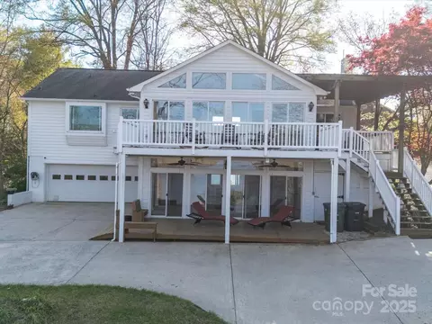 Exterior - 925 Lanier Ln, Monroe, NC 28110 photo 2 of 9