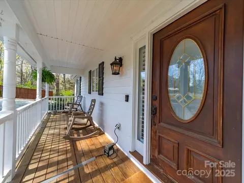 Exterior - 925 Lanier Ln, Monroe, NC 28110 photo 5 of 9