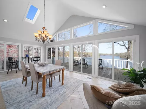 Dining - 925 Lanier Ln, Monroe, NC 28110 photo 5 of 5