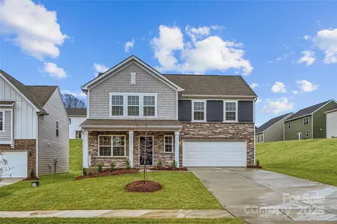 1526 Cottage Creek Dr, Bessemer City, NC 28016