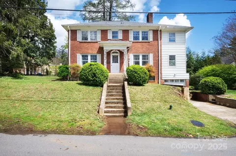 10 Westchester Dr, Asheville, NC 28803