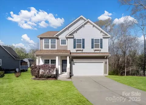 105 Elk Ct, Mount Holly, NC 28120
