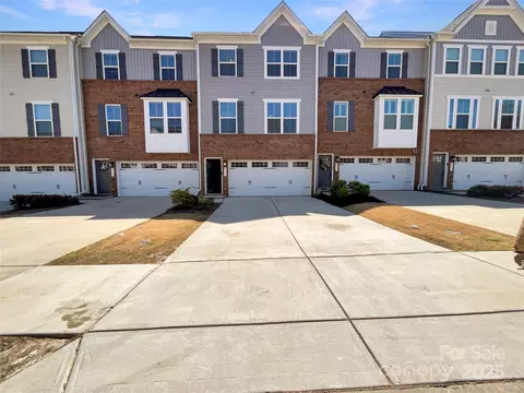 2557 Grantham Place Dr, Fort Mill, SC 29715