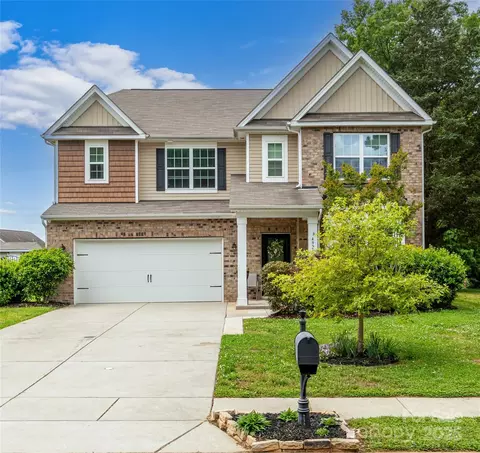 4924 Riverdale Dr, Charlotte, NC 28273