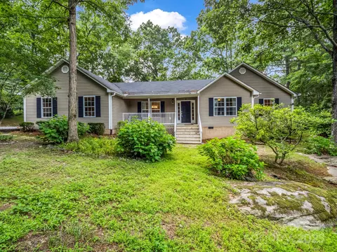 636 Shawn Rachel Pkwy, Hendersonville, NC 28792