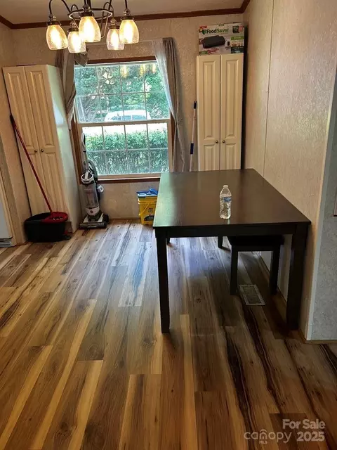 Dining - 27 Venice Pl, Canton, NC 28716 photo 1 of 1