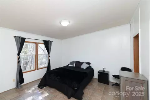 Other - 27 Venice Pl, Canton, NC 28716 photo 6 of 13